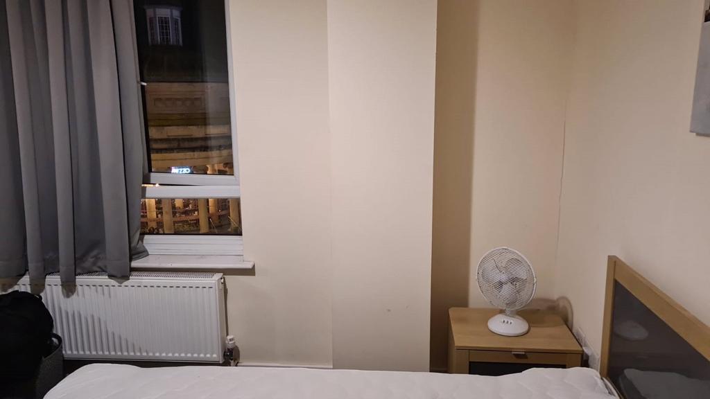 Picture No. 06