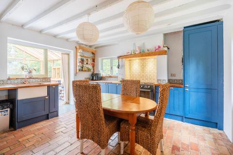 4 bedroom cottage for sale, Aylmerton Road, Sustead