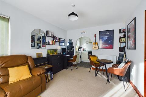 1 bedroom apartment for sale, Lindeth Gardens, Lancaster