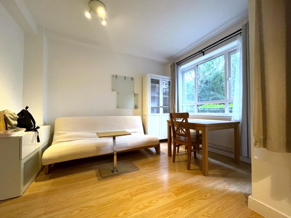 Birkenhead Street, London WC1H 2 bed flat to rent £2,550 pcm (£588 pw)