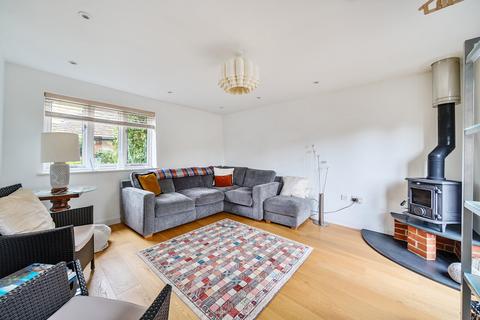 2 bedroom terraced house for sale, High Street, Bramley, Guildford, GU5