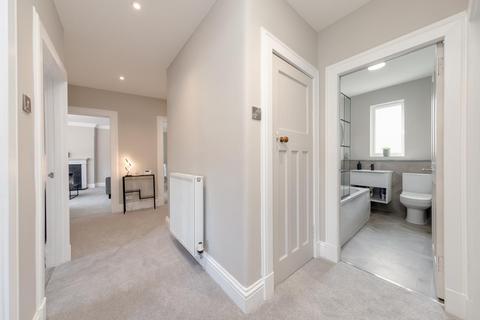 4 bedroom flat for sale, Buckstone Terrace, Edinburgh EH10