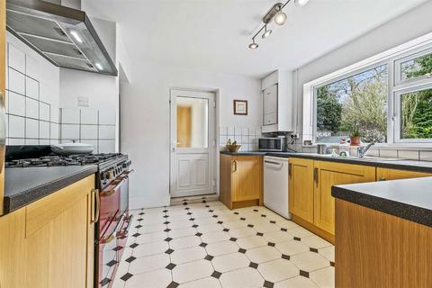 107 Belvoir Drive, Barton Seagrave, Kettering, NN15 6RD