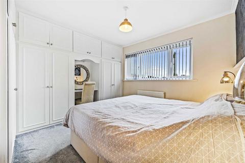 107 Belvoir Drive, Barton Seagrave, Kettering, NN15 6RD
