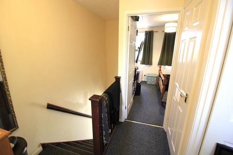 2 bedroom terraced house to rent, Ellison Close, Attleborough NR17