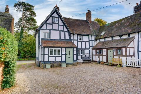 3 bedroom cottage for sale, Ramblecote, 41 Evesham Road, Norton, Worcestershire, WR11 4TL