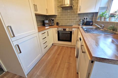 2 bedroom terraced house for sale, Kinnerton Way, Exeter EX4