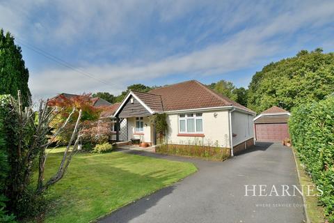 3 bedroom detached bungalow for sale, Glendale Avenue, Ferndown, BH22