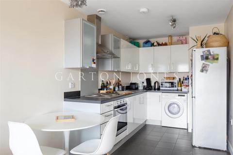 1 bedroom flat to rent, Woods House, Grosvenor Waterside, 7 Gatliff Road, London, SW1W