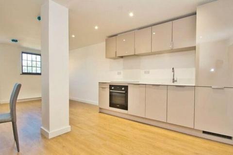 1 bedroom apartment to rent, Fitzwilliam House, Ealing, UB2