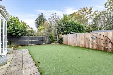 4 Cobs Way, New Haw, Addlestone, KT15 3AF