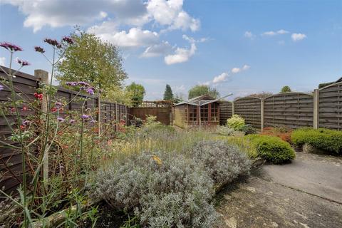 4 bedroom semi-detached house for sale, Eastleigh Road, Devizes