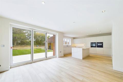 5 bedroom detached house for sale, Fair Oaks Grove, Little London, Tadley, Hampshire, RG26