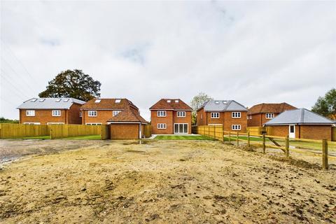 5 bedroom detached house for sale, Fair Oaks Grove, Little London, Tadley, Hampshire, RG26