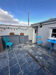 3 bedroom house for sale, High Street, Penrhyndeudraeth