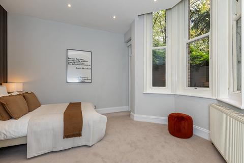 1 bedroom apartment for sale, Kensington Mansions, London, SW5