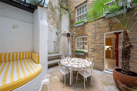 4 bedroom end of terrace house for sale, Bourlet Close, London, W1W