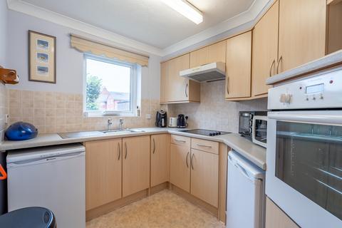 1 bedroom flat for sale, Stockbridge Road, Chichester PO19