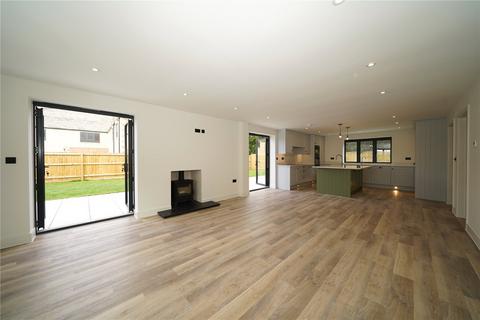 5 bedroom detached house for sale, Tewkesbury Road, Toddington, Cheltenham, Gloucestershire, GL54