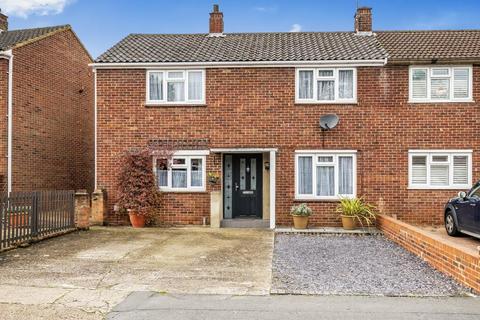 4 bedroom end of terrace house for sale, Windsor,  Berkshire,  SL4