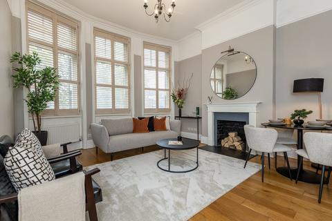 2 bedroom apartment for sale, Kensington Mansions, London, SW5