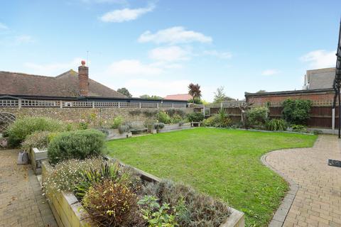 4 bedroom detached bungalow for sale, Old Green Road, Broadstairs, CT10