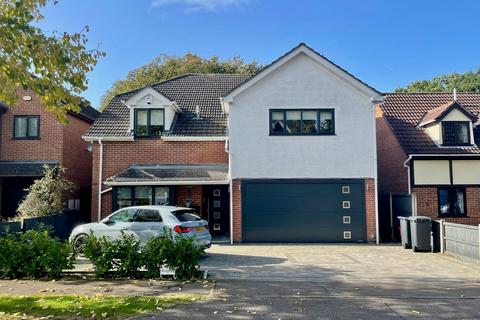 5 bedroom detached house for sale, Shelley Road, Hutton, Brentwood, CM13