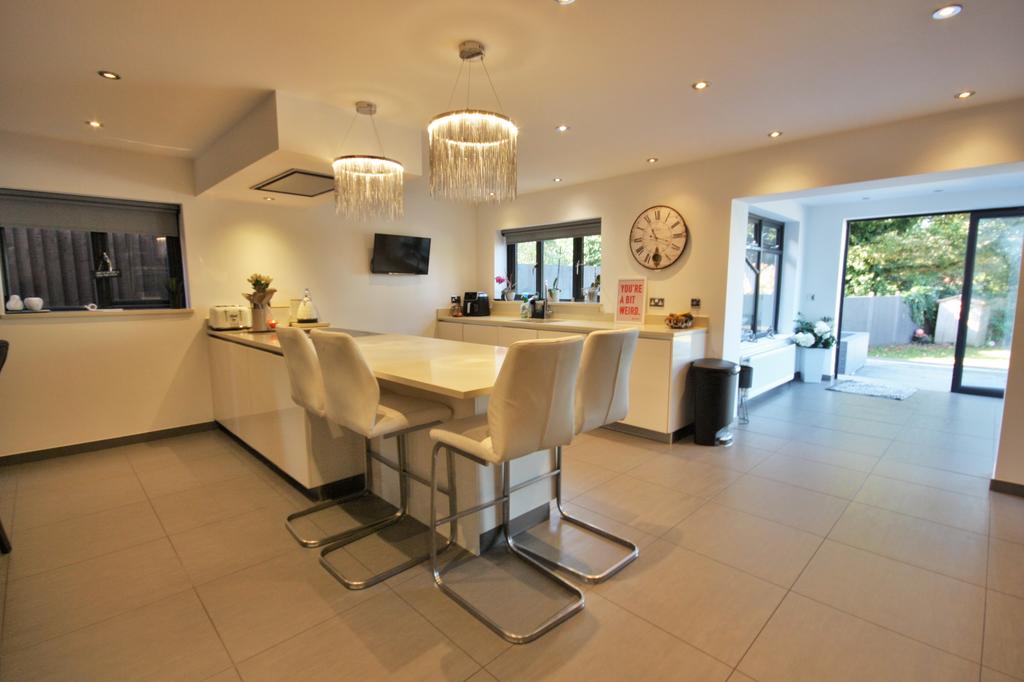 Open Plan Kitchen Breakfast Room