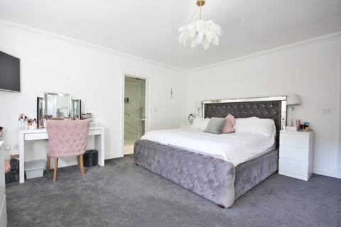 Aragorn Shelley Road, Hutton, Brentwood, CM13 2SF