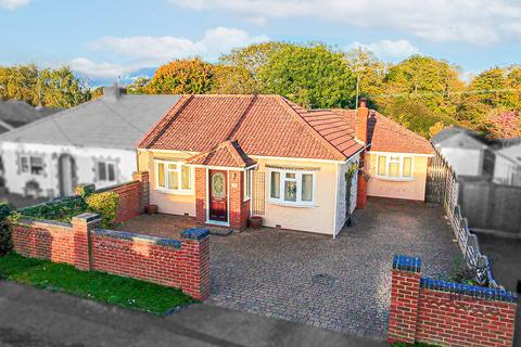 3 bedroom semi-detached bungalow for sale, Roman Road, Chelmsford CM3