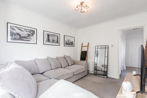 1 bedroom maisonette for sale, Spinney Hill, Surrey KT15