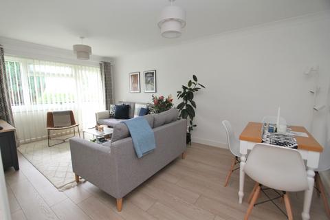 2 bedroom apartment for sale, Shortdean Place, Eastbourne  BN21