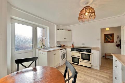 3 bedroom terraced house for sale, Queens Road, Eastbourne