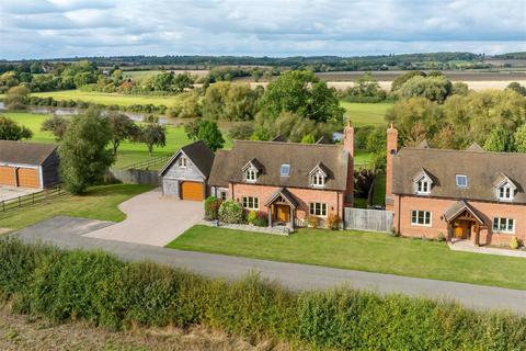 3 bedroom detached house for sale, Barton Road, Welford On Avon