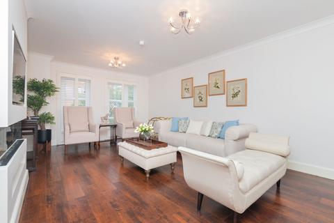 2 bedroom apartment to rent, St. Helens Gardens, Glasgow