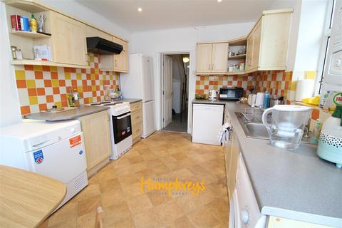 4 bedroom terraced house to rent, Portswood Road, Southampton