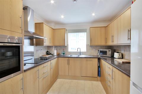 2 bedroom maisonette for sale, Brickfield Farm Close, Longfield, Kent, DA3