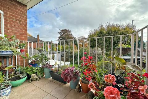 2 bedroom maisonette for sale, Clifton Road STOCKWELL END