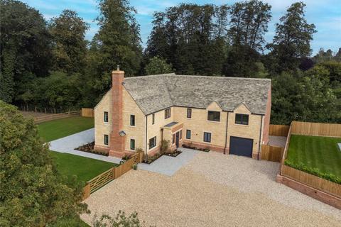 5 bedroom detached house for sale, Tewkesbury Road, Toddington, Cheltenham, Gloucestershire, GL54