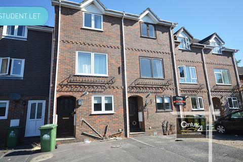 4 bedroom townhouse to rent, Berkeley Close, SOUTHAMPTON SO15