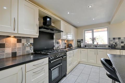 27 Castlefields, Bridgnorth, WV16 5DH