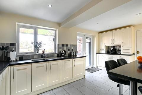 27 Castlefields, Bridgnorth, WV16 5DH