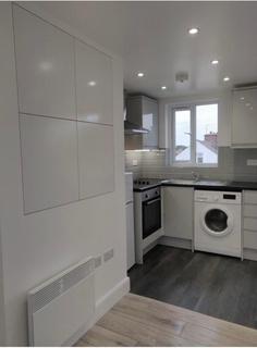 1 bedroom flat to rent, Cranbrook Road, Ilford IG2