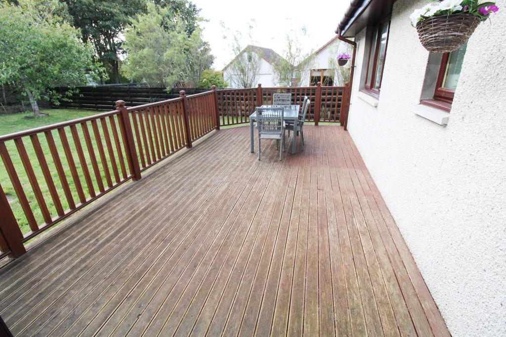 DECKING (2).jpg