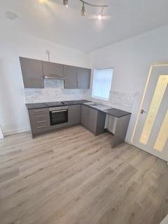 2 bedroom end of terrace house to rent, Frodsham Street, Birkenhead CH41