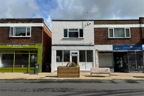 Retail property (high street) to rent, New Broadway, Worthing, West Sussex, BN11