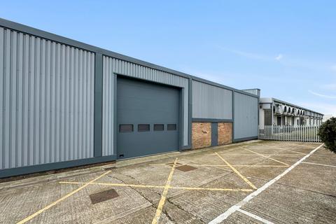 Warehouse to rent, Brighton Road, Shoreham-By-Sea, West Sussex, BN43