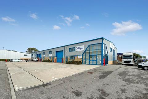 Warehouse to rent, Evershed Way, Shoreham-By-Sea, West Sussex, BN43