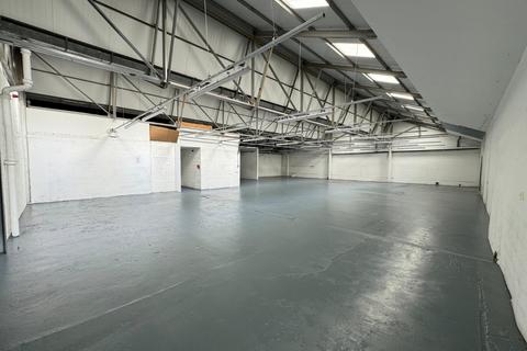 Warehouse to rent, Canterbury Road, Worthing, West Sussex, BN13