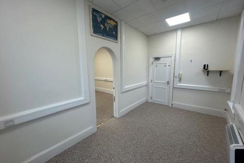 Office to rent, Offices 4 & 5, 24 Liverpool Gardens, Worthing, West Sussex, BN11